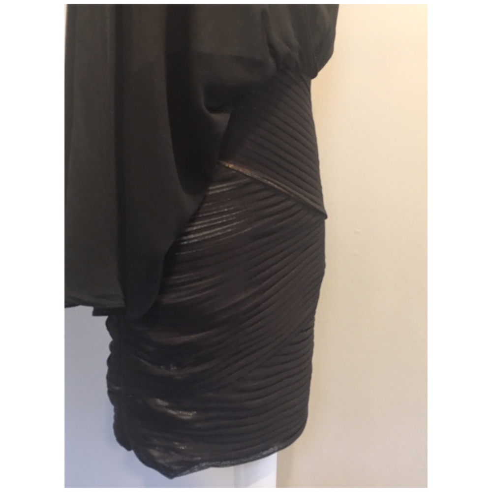 BCBG MAX AZRIA ( GOLD UNDERLAY) ONE SLEEVE DRESS -M - Picture 6 of 9